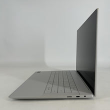 Load image into Gallery viewer, Dell XPS 14 9440 Platinum 1.4 GHz Intel Core Ultra 7 32GB RAM 1TB Solid State Drive