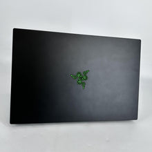 Load image into Gallery viewer, Razer Blade 15 Advanced 2019 Black 2.2 GHz Intel Core i7 8th Gen. 16GB RAM 256GB Solid State Drive NVIDIA GeForce RTX 2070 8 GB