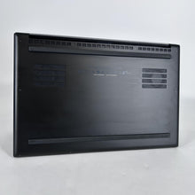 Load image into Gallery viewer, Razer Blade 15 Advanced 2019 Black 2.2 GHz Intel Core i7 8th Gen. 16GB RAM 256GB Solid State Drive NVIDIA GeForce RTX 2070 8 GB