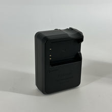 Load image into Gallery viewer, Fujifilm GFX 100 102MP Black