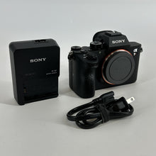 Load image into Gallery viewer, Sony Alpha 7R III 42.4MP Black