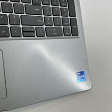 Load image into Gallery viewer, Dell Latitude 5540 15.6 Gray 1.7 GHz Intel Core i7 13th Gen. 32GB RAM 512GB Solid State Drive