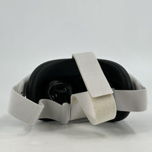 Load image into Gallery viewer, Meta Quest 3 White 128GB
