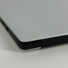 Load image into Gallery viewer, Dell XPS 15 7590 Silver 2.6 GHz Intel Core i7 9th Gen. 16GB RAM 512GB Solid State Drive NVIDIA GeForce GTX 1650 4 GB