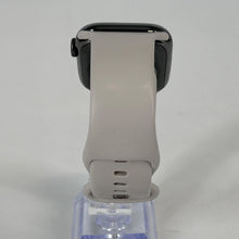 Load image into Gallery viewer, Apple Watch (Series 8) 45mm Graphite Unlocked 32GB