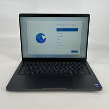 Load image into Gallery viewer, Dell Pro Max 14 MC14250 Magnetite 2.2 GHz Intel Core Ultra 7 Series 2 32GB RAM 512GB Solid State Drive