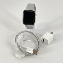 Load image into Gallery viewer, Apple Watch (Series 8) 45mm Gold WiFi 32GB