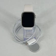 Load image into Gallery viewer, Apple Watch (Series 7) 41mm Silver WiFi 32GB