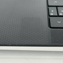 Load image into Gallery viewer, Dell XPS 15 9510 Silver 2.7 GHz Intel Core i5 11th Gen. 32GB RAM 512GB Solid State Drive