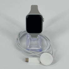 Load image into Gallery viewer, Apple Watch (SE) 2nd Gen. 40mm Silver WiFi 32GB