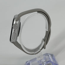Load image into Gallery viewer, Apple Watch (SE) 2nd Gen. 40mm Silver WiFi 32GB