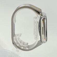 Load image into Gallery viewer, Apple Watch (Series 7) 45mm Silver Unlocked 32GB