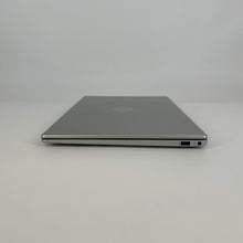 Load image into Gallery viewer, HP Laptop 15 15.6 1.7 GHz Intel Core i7 12th Gen. 8GB RAM 256GB Solid State Drive