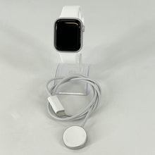 Load image into Gallery viewer, Apple Watch (Series 9) 41mm Silver Unlocked 64GB
