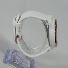 Load image into Gallery viewer, Garmin Vivoactive 4S 40mm Gold GPS