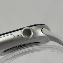 Load image into Gallery viewer, Apple Watch (Series 11) 42mm Silver Unlocked 64GB