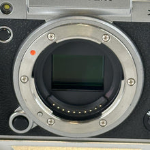 Load image into Gallery viewer, Fujifilm X-T5 40.2MP Black