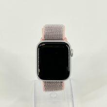 Load image into Gallery viewer, Apple Watch (SE) 2nd Gen. 40mm Silver Unlocked 32GB