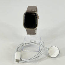 Load image into Gallery viewer, Apple Watch (Series 8) 41mm Gold Unlocked 32GB