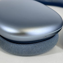 Load image into Gallery viewer, Apple AirPods Max Lightning Blue