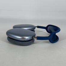 Load image into Gallery viewer, Apple AirPods Max Lightning Blue