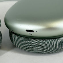 Load image into Gallery viewer, Apple AirPods Max Lightning Green