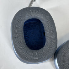 Load image into Gallery viewer, Apple AirPods Max Lightning Blue
