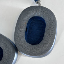 Load image into Gallery viewer, Apple AirPods Max Lightning Blue