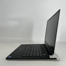 Load image into Gallery viewer, Dell Alienware X15 R2 White 2.5 GHz Intel Core i9 12th Gen. 32GB RAM 2TB Solid State Drive NVIDIA GeForce RTX 3080 Ti 16 GB