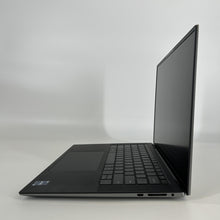 Load image into Gallery viewer, Dell Precision 5570 15.6 Gray 2.3 GHz Intel Core i7 12th Gen. 32GB RAM 512GB Solid State Drive NVIDIA RTX A1000 4 GB