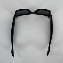 Load image into Gallery viewer, Meta Ray-Ban Meta Wayfarer (Gen 1) Matte Black 32GB