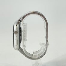 Load image into Gallery viewer, Apple Watch (Series 8) 45mm Silver WiFi 32GB