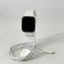 Load image into Gallery viewer, Apple Watch (Series 5) 44mm Silver Unlocked 32GB