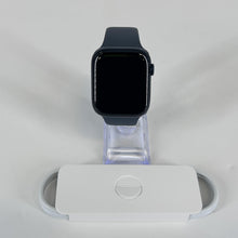 Load image into Gallery viewer, Apple Watch (Series 8) 45mm Space Black WiFi 32GB