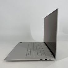 Load image into Gallery viewer, Dell XPS 14 9440 Platinum 3.8 GHz Intel Core Ultra 7 32GB RAM 1TB Solid State Drive