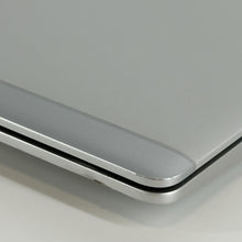 Load image into Gallery viewer, HP Elitebook 850 G5 15.6 Silver 1.9 GHz Intel Core i7 8th Gen. 16GB RAM 256GB Solid State Drive