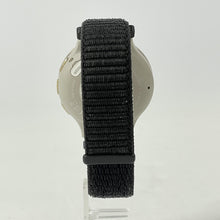 Load image into Gallery viewer, Garmin Venu 3S 41mm Gold GPS
