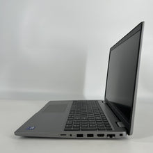 Load image into Gallery viewer, Dell Latitude 5550 15.6 Gray 1.6 GHz Intel Core Ultra 5 16GB RAM 512GB Solid State Drive
