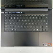 Load image into Gallery viewer, Razer Blade 14 2025 Black 2.0 GHz AMD Ryzen AI 9 365 32GB RAM 1TB Solid State Drive NVIDIA GeForce RTX 5070 8 GB