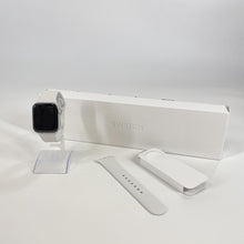 Load image into Gallery viewer, Apple Watch (Series 6) 40mm Silver WiFi 32GB