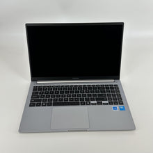 Load image into Gallery viewer, Samsung Galaxy Book4 15.6 Silver 1.8 GHz Intel Core 7 16GB RAM 512GB Solid State Drive