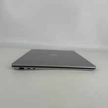 Load image into Gallery viewer, Microsoft Surface Laptop 5 13.5 Platinum 2.7 GHz Intel Core i7 12th Gen. 16GB RAM 512GB Solid State Drive