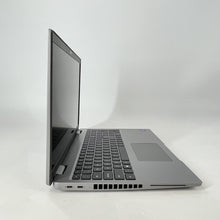 Load image into Gallery viewer, Dell Latitude 5540 15.6 Gray 1.7 GHz Intel Core i7 13th Gen. 16GB RAM 512GB Solid State Drive