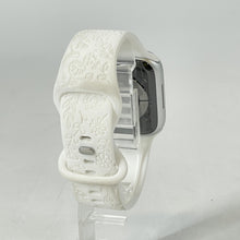 Load image into Gallery viewer, Apple Watch (Series 8) 41mm Silver WiFi 32GB