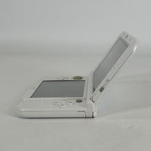 Load image into Gallery viewer, Nintendo New 3DS XL White