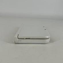 Load image into Gallery viewer, Nintendo New 3DS XL White