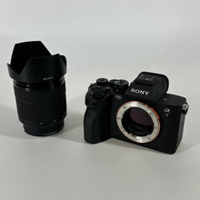 Load image into Gallery viewer, Sony Alpha 7 IV 33MP Black