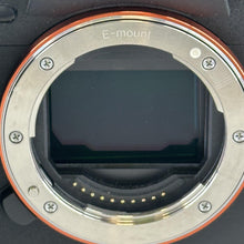 Load image into Gallery viewer, Sony Alpha 7 IV 33MP Black