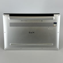 Load image into Gallery viewer, Dell XPS 13 7390 Silver 1.6 GHz Intel Core i5 10th Gen. 8GB RAM 256GB Solid State Drive