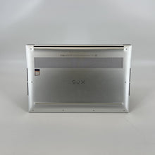 Load image into Gallery viewer, Dell XPS 15 9500 Silver 2.6 GHz Intel Core i7 10th Gen. 16GB RAM 128GB Solid State Drive NVIDIA GeForce GTX 1650 Ti 4 GB
